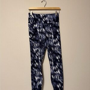 Under Armour Navy and White Patterned Leggings